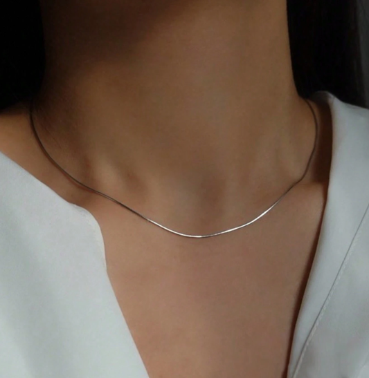 "SLEEK STERLING SILVER MINIMALIST COLLAR CHAIN"