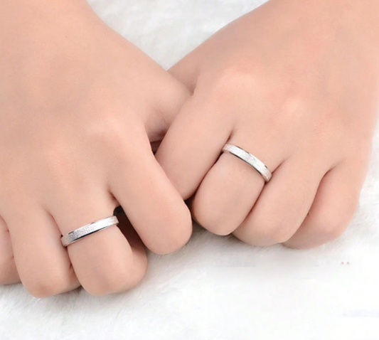 RED HOUR STERLING SILVER COUPLE RINGS – A TIMELESS SYMBOL OF LOVE